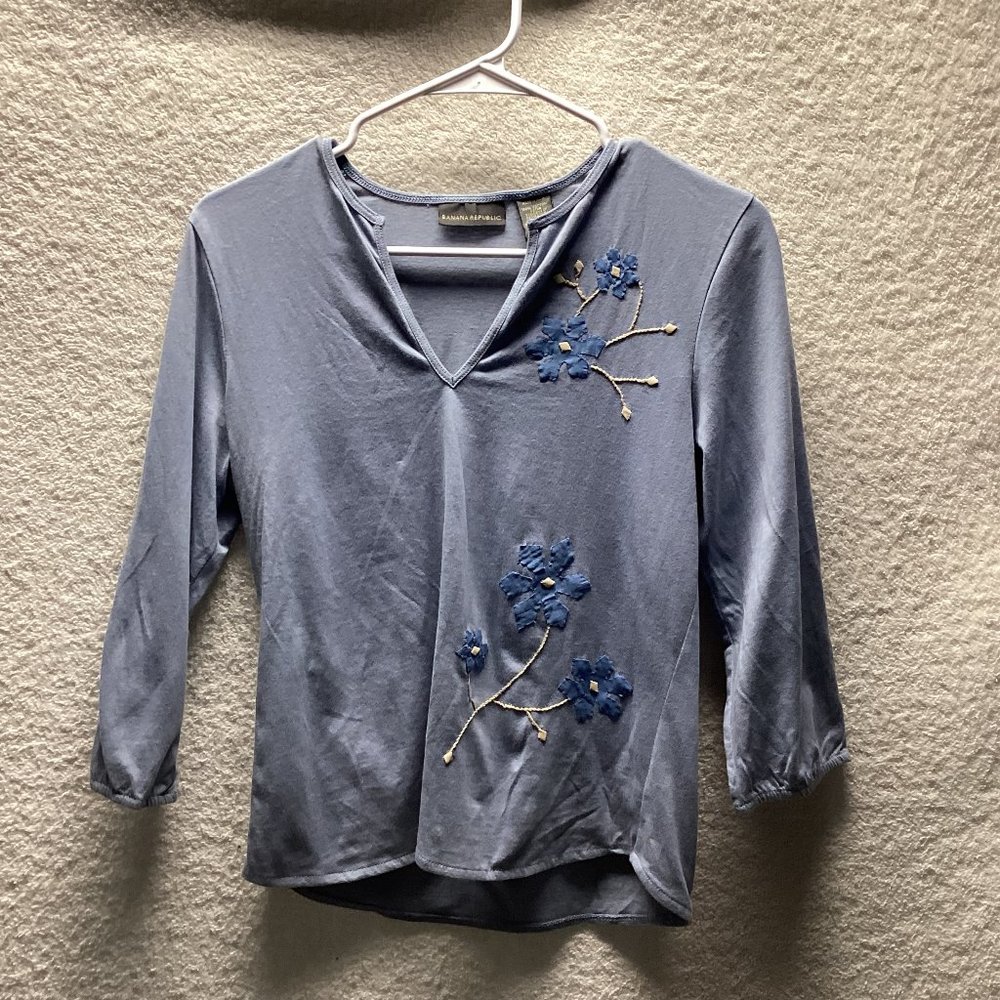 Banana Republic size S blueish grey floral long sleeve top